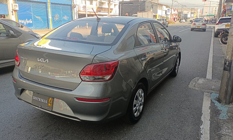 Kia Soluto 1.4L Lx 5...