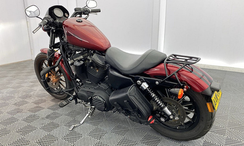 Harley Davidson Xl 8...