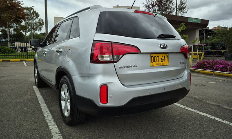 Kia Sorento 2.4 Radi...