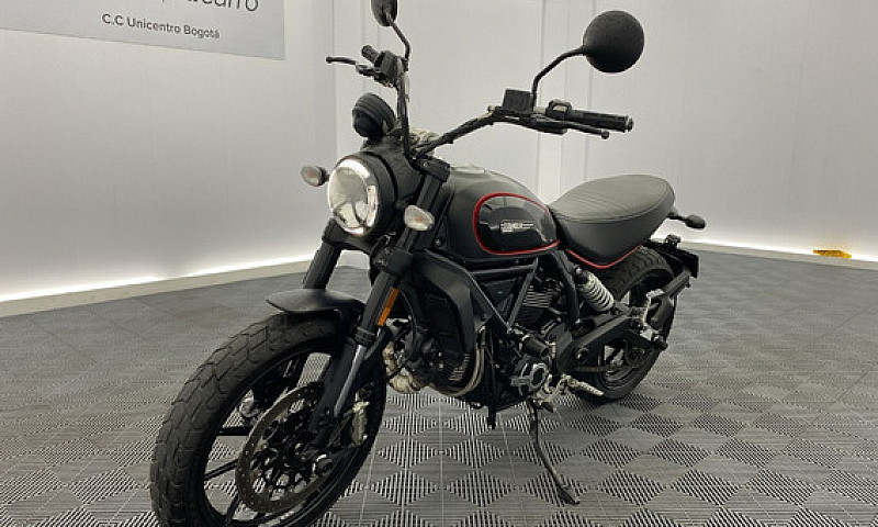 Ducati Scrambler 800...