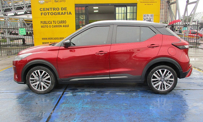 Nissan Kicks Exclusi...