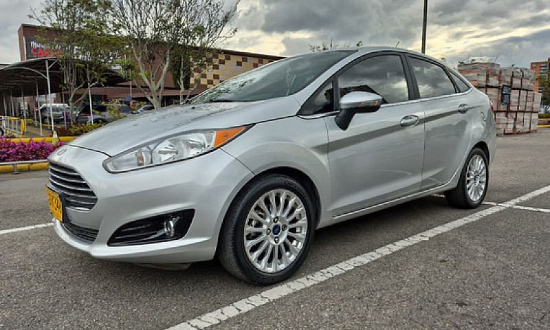 Ford Fiesta 1.6 Tita...