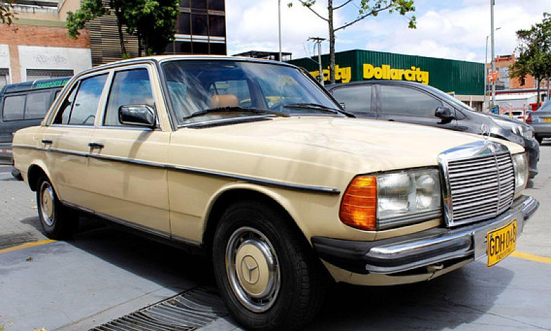 Mercedes-Benz 230 2....
