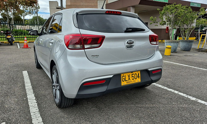 Kia Rio 1.4 Zenith H...