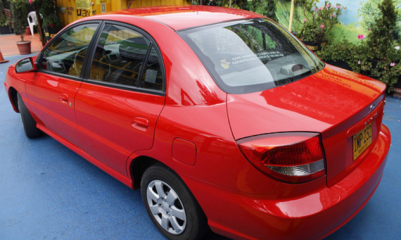 Kia Rio Ls 1.5 Stylu...