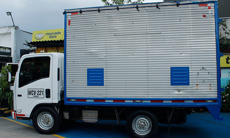 Chevrolet Nhr Diesel...