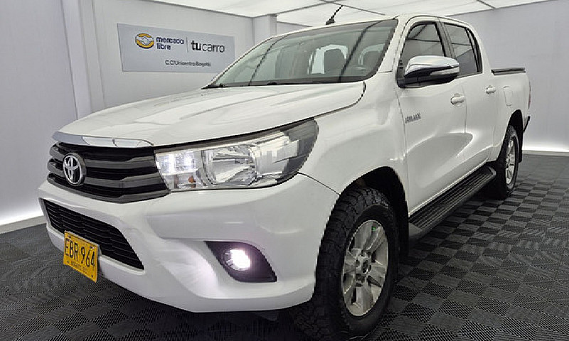 Toyota Hilux 2.4 4X4...
