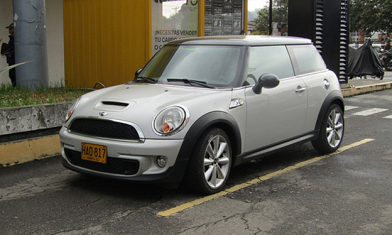 Mini Cooper S R56 1....