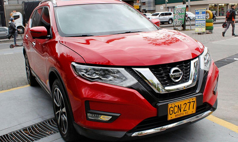 Nissan X-Trail 2.5 E...