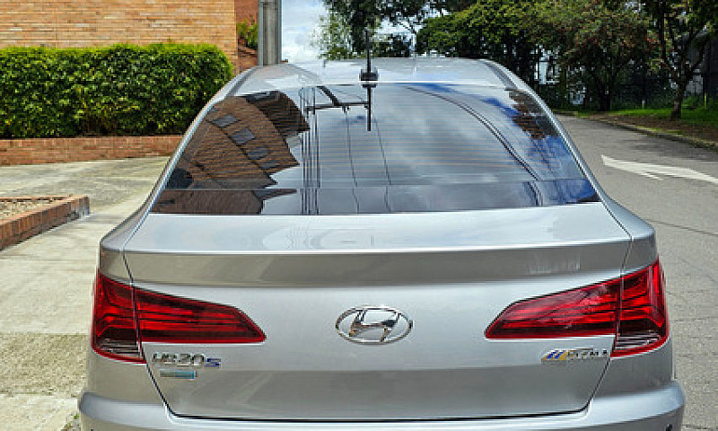 Hyundai Accent 1.6 A...