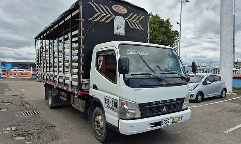 Mitsubishi Fuso 4.9 ...