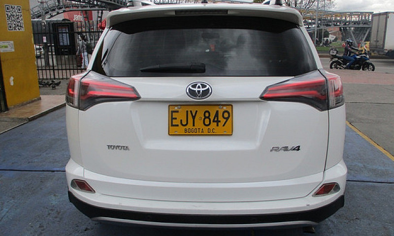 Toyota Rav4  4X4 200...