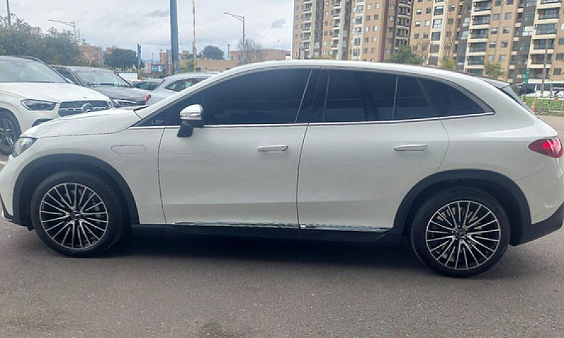 Mercedes-Benz Clase ...