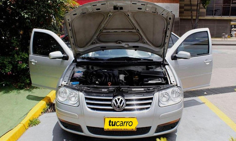 Volkswagen Jetta 2.0...