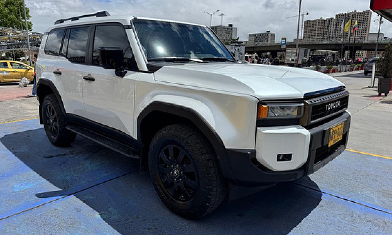 Toyota Prado Txl 2.4...