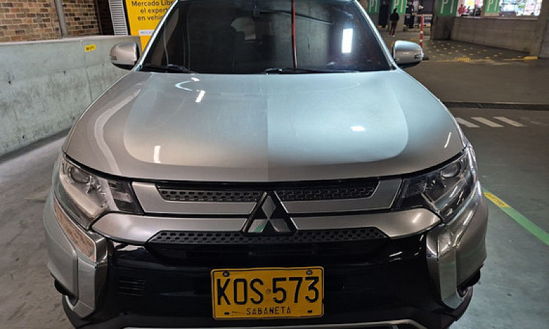 Mitsubishi Outlander...