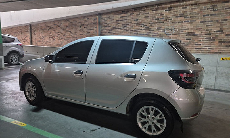 Renault Sandero 1.6 ...