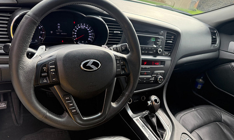 Kia Optima 2.4...