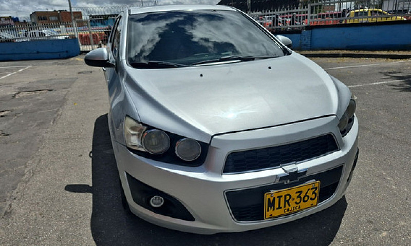 Chevrolet Sonic 1.6 ...