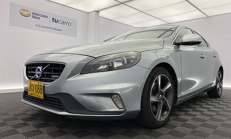 Volvo V40 1.6 T4 R-D...
