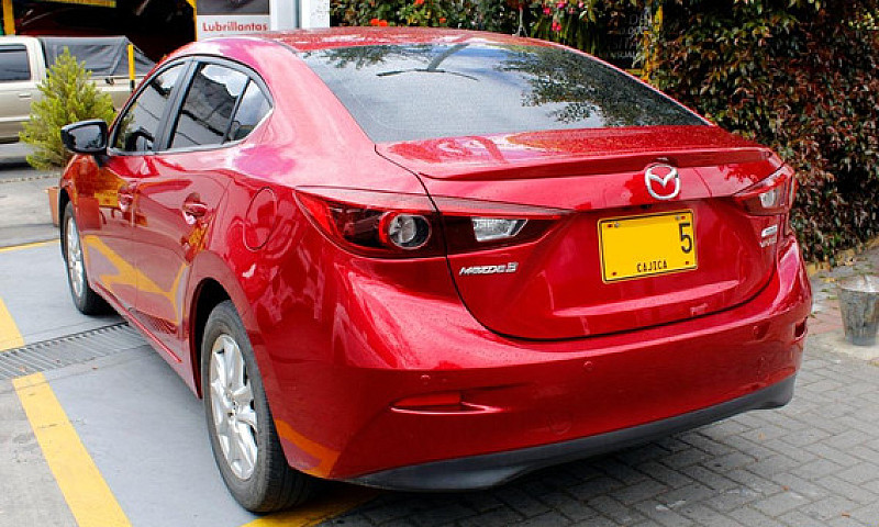 Mazda 3 2.0 Touring ...