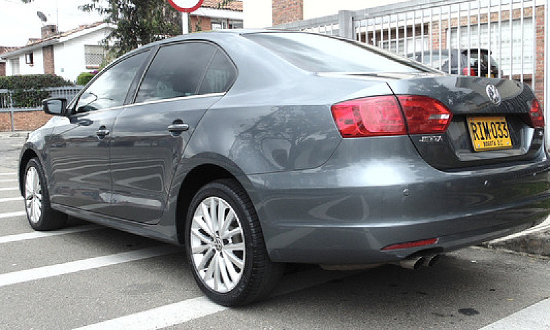 Volkswagen Jetta 2.5...