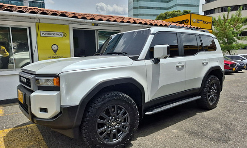 Toyota Land Cruiser ...