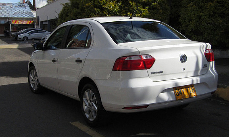 Volkswagen Voyage 1....