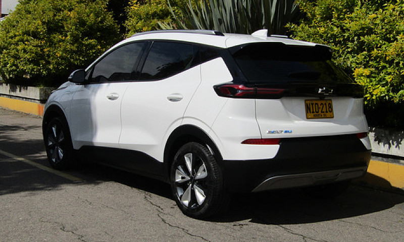 Chevrolet Bolt Euv A...