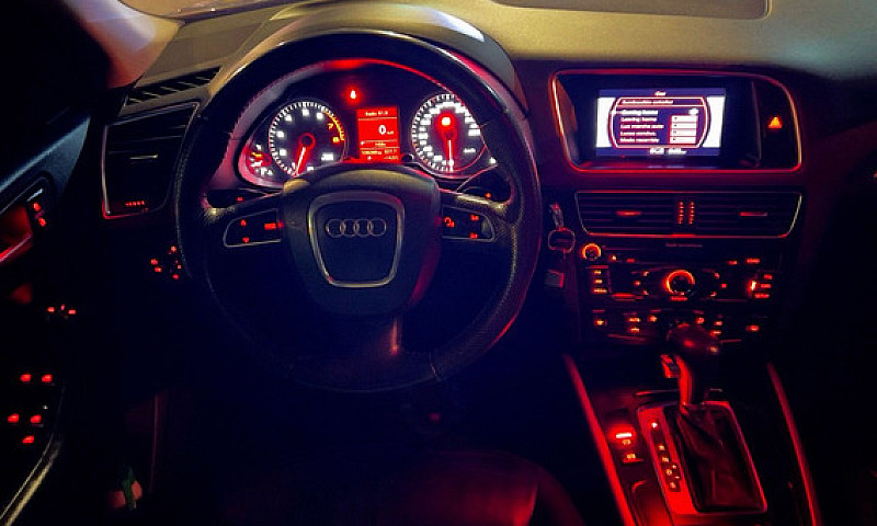 Audi Q5 3.2 Fsi S-Tr...