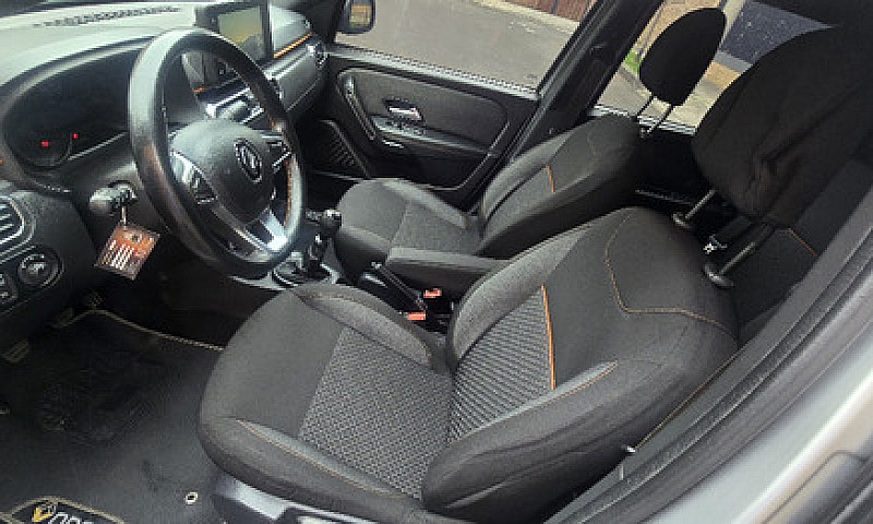 Renault Duster Oroch...
