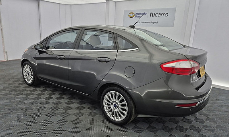 Ford Fiesta 1.6 Tita...