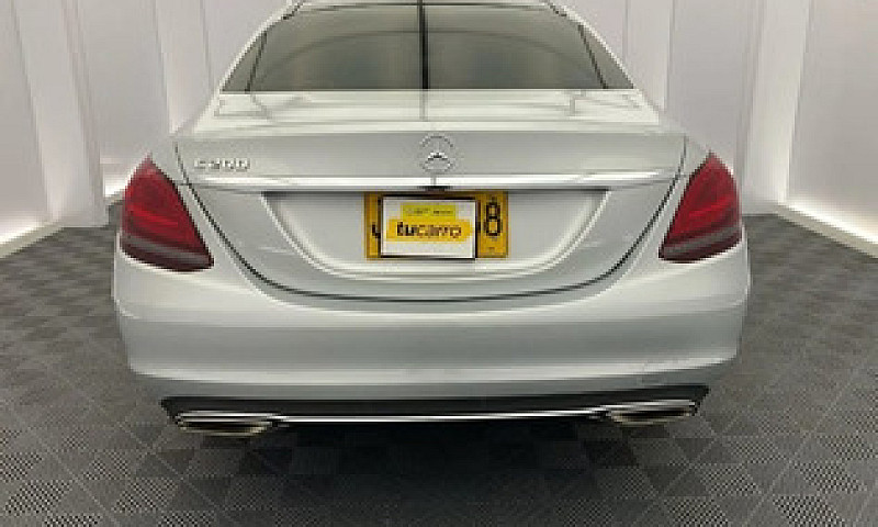 Mercedes-Benz Clase ...