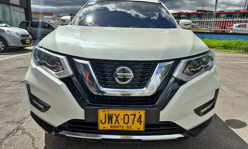 Nissan X-Trail 2.5 E...