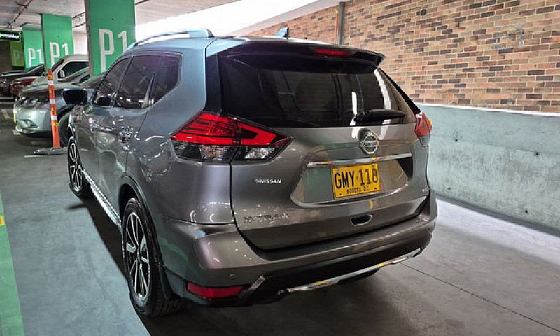 Nissan X-Trail 2.5  ...