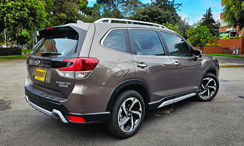 Subaru Forester Hybr...