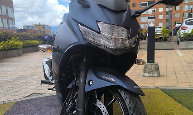 Gixxer 250 Sf 11.000...