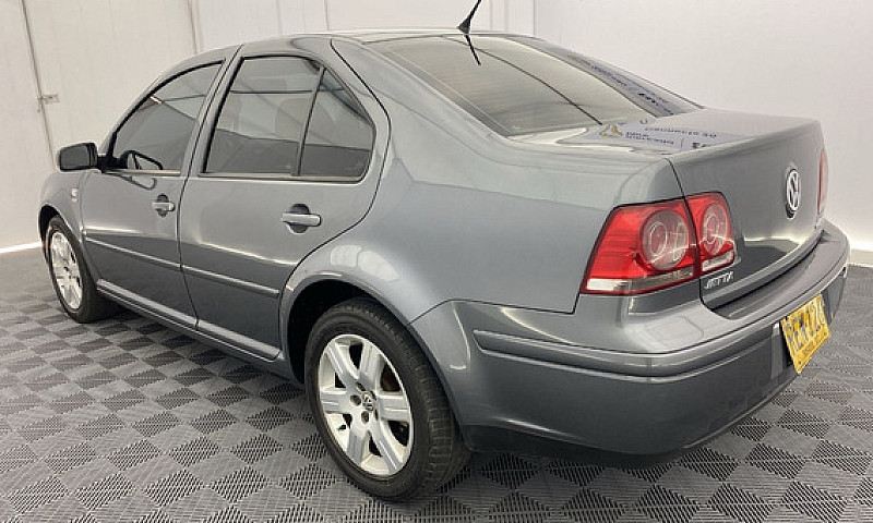 Volkswagen Jetta Tre...