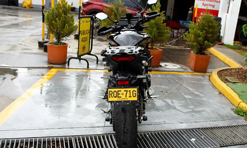 Yamaha Mt09 (Mtt890D...