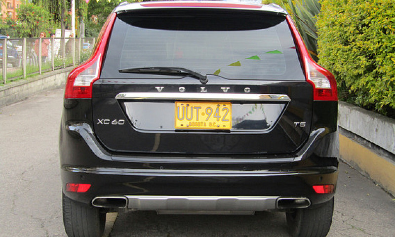 Volvo Xc60 2.0 T5...