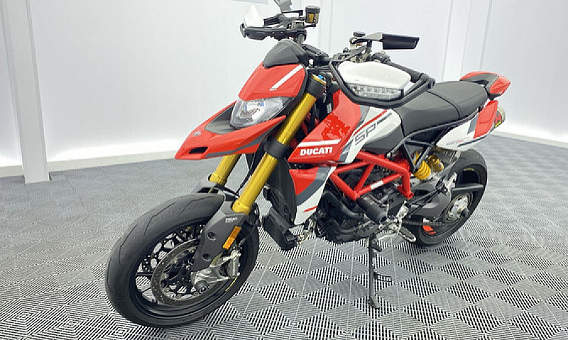 Ducati Hypermotard 9...