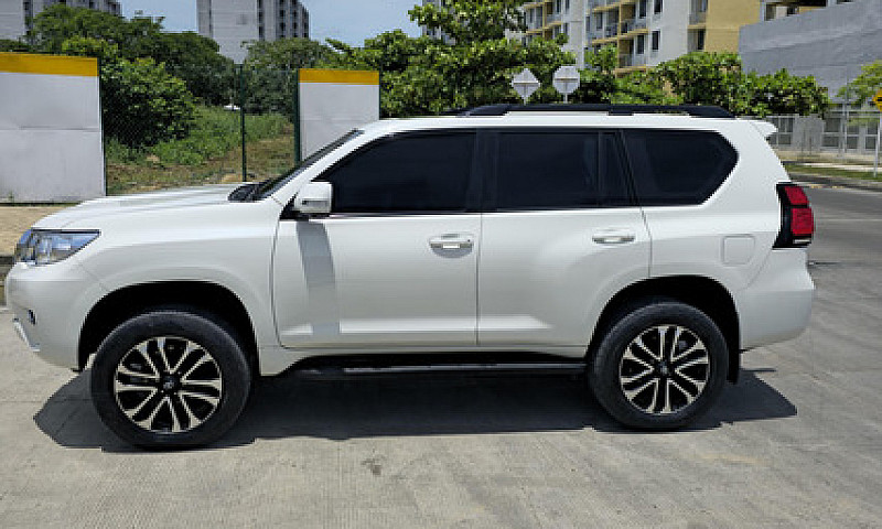 Toyota Prado 3.0 Tx-...