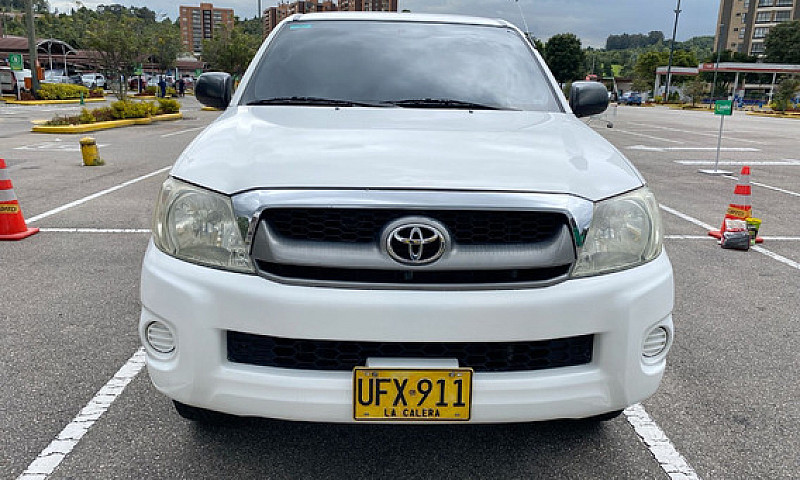Toyota Hilux 2.5 Imv...