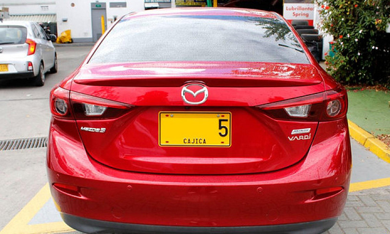 Mazda 3 2.0 Touring ...