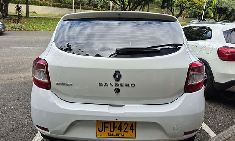 Renault Sandero 1.6 ...