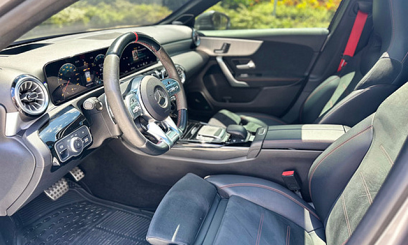 Mercedes-Benz Amg 2....