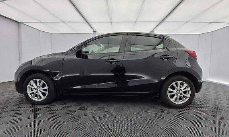 Mazda 2 Touring At 1...