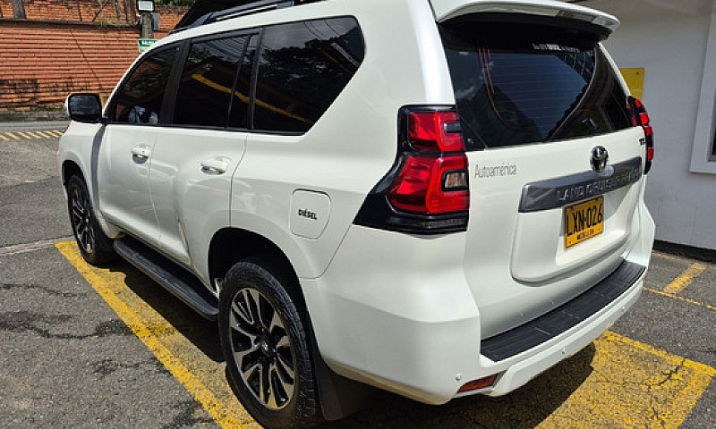 Toyota Prado 2.8 Tx-...