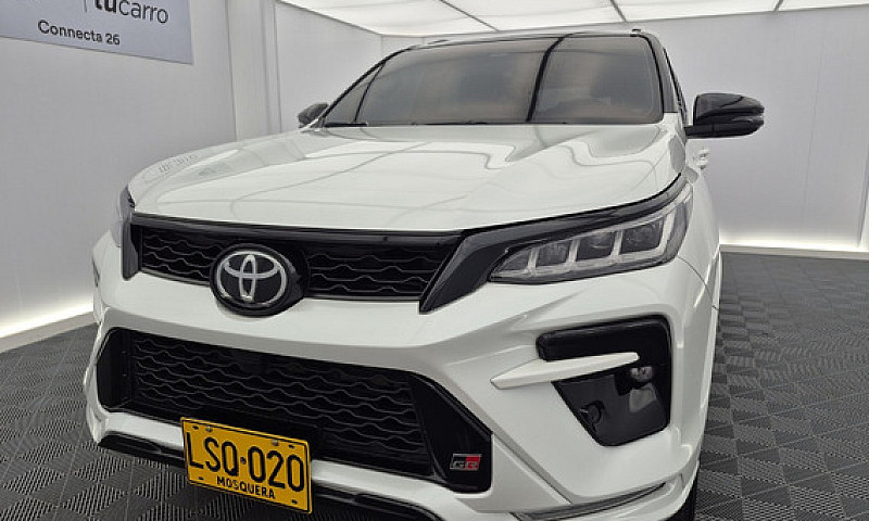 Toyota Fortuner 2.8 ...