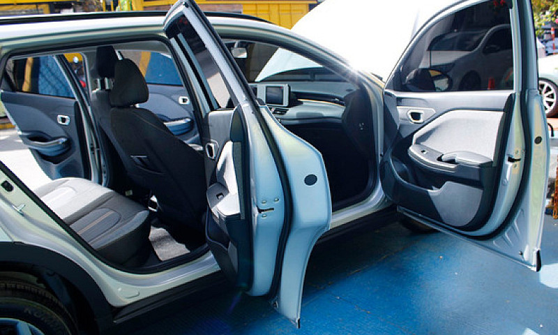 Kia K3 Cross 2026 Au...